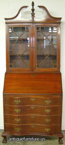 Antique Mahogany Governor Winthrop