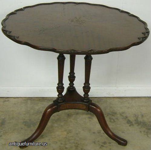 Antique Mahogany Lamp Table