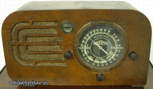 Antique Aircastle Table Model Radio