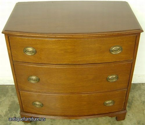 Antique Mahogany Bachelor Chest