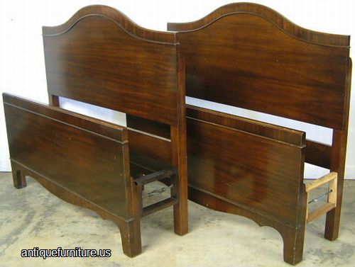 Antique Mahogany Twin Beds