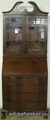 Antique Mahogany Governor Winthrop