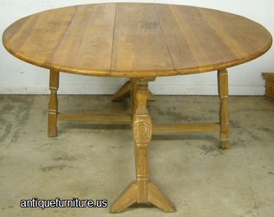 Antique Oak Gateleg Dining Table