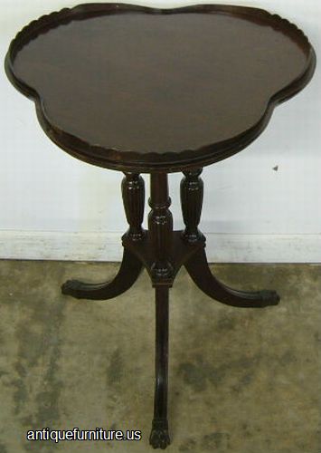 Antique Mahogany Cloverleaf Table