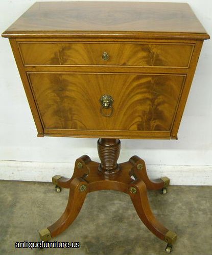 Antique Flame Mahogany End Table