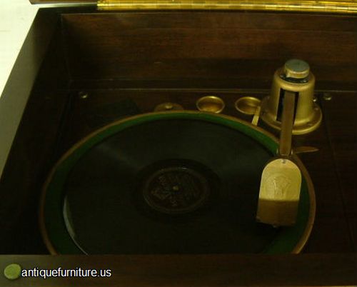Antique Airline Radio Phonograph Interior Top