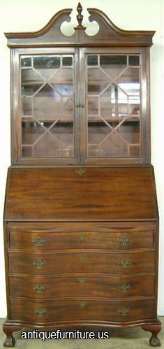 Antique Mahogany Governor Winthrop