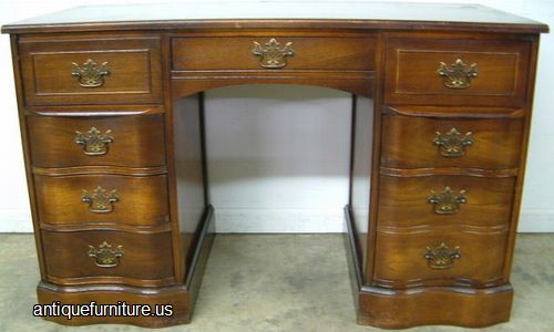 Antique Mahogany Knee Hole Desk
