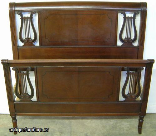 Antique Mahogany Twin Bed