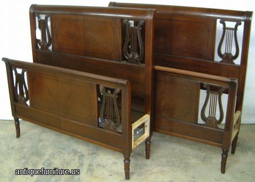 Antique Mahogany Twin Beds