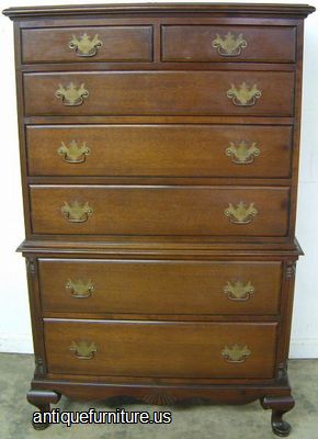 Antique Mahogany Queen Ann Chest