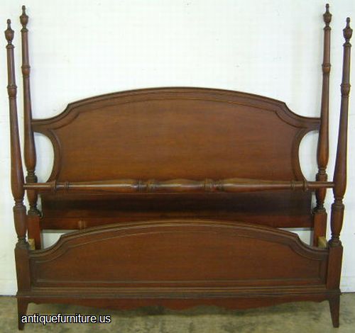 Antique Mahogany Poster Bed