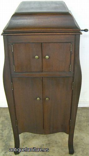 Antique Mahogany Victrola