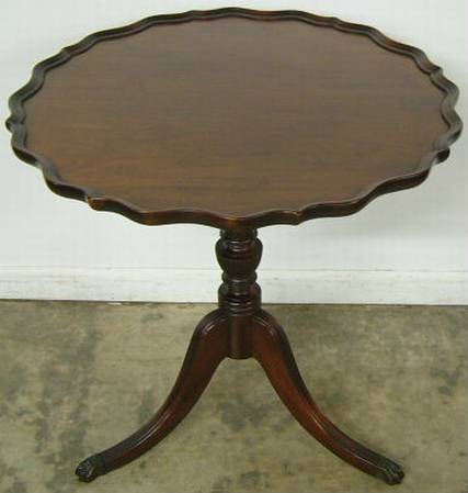 Antique Mahogany Piecrust Table