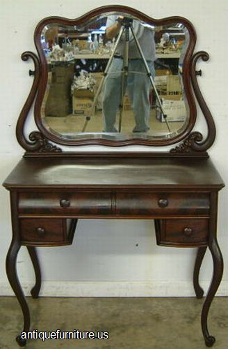 Antique Mahogany Dressing Table