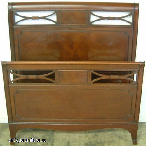 Antique Mahogany Twin Bed