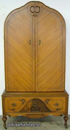 Antique Mahogany Dome Top Wardrobe