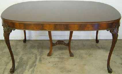 Antique Flame Mahogany Dining Table A