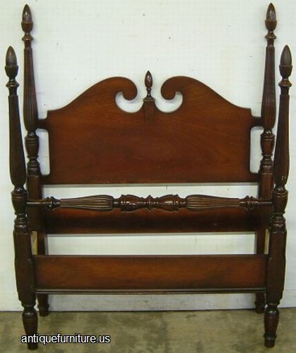 Antique Mahogany Poster Twin Bed