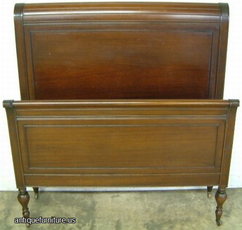 Antique Mahogany Twin Bed